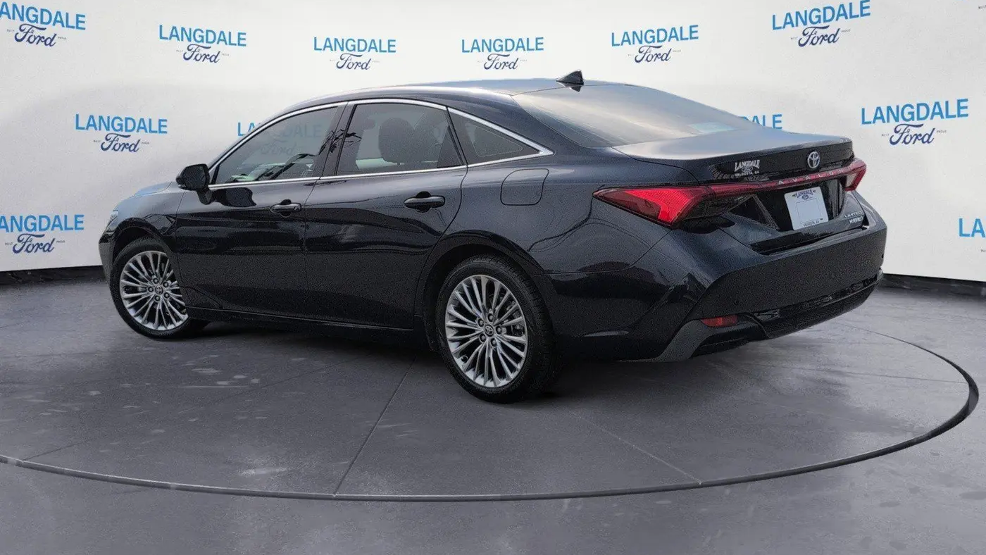 2022 Toyota Avalon Hybrid Limited