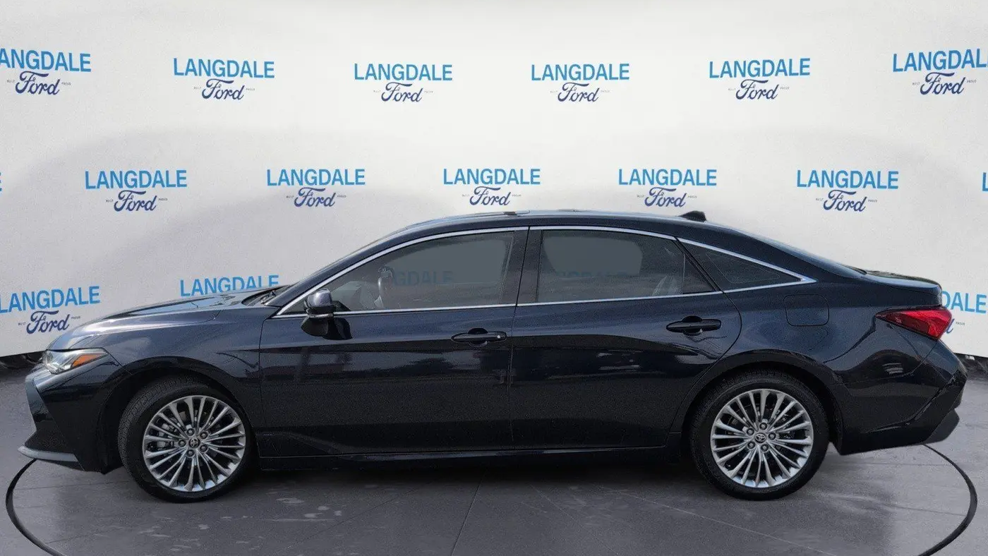 2022 Toyota Avalon Hybrid Limited