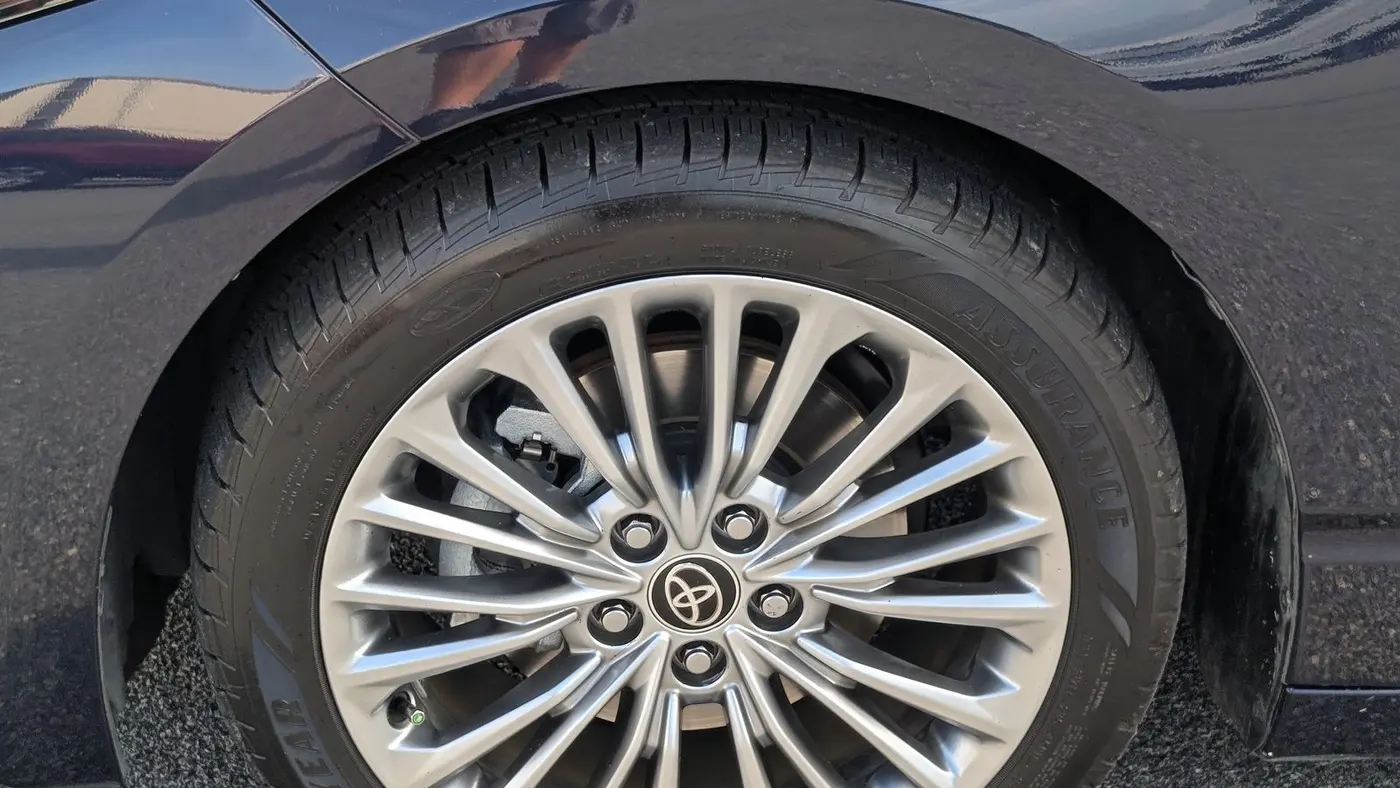2022 Toyota Avalon Hybrid Limited