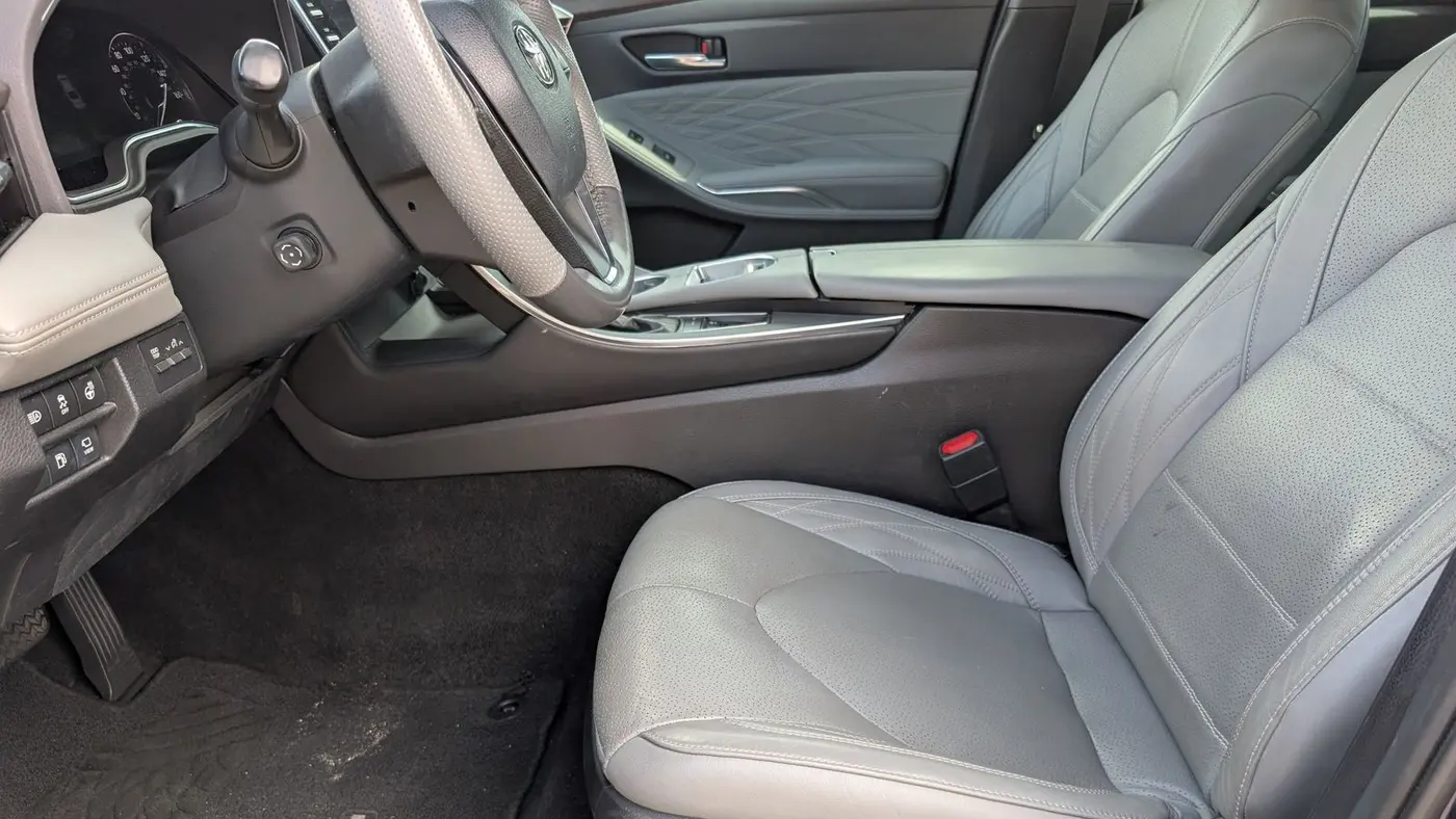 2022 Toyota Avalon Hybrid Limited