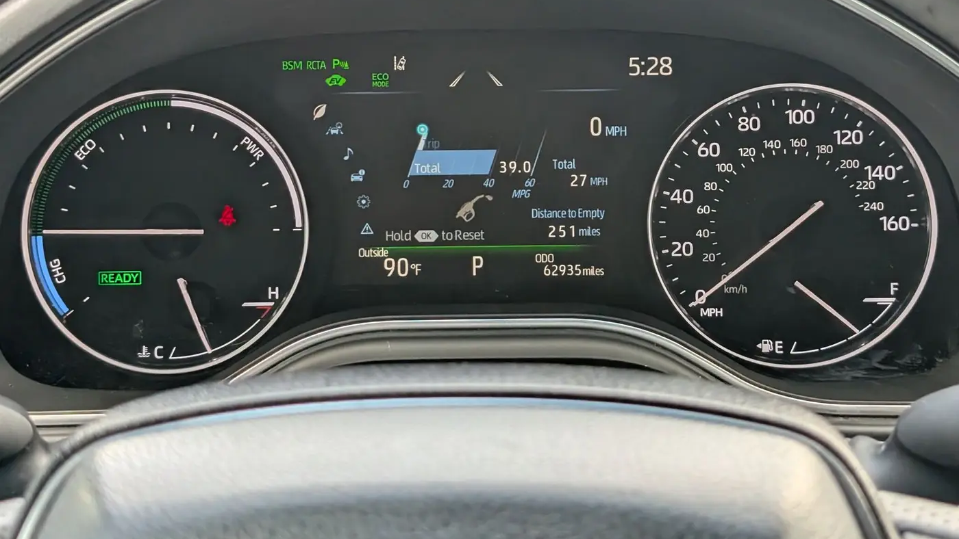 2022 Toyota Avalon Hybrid Limited