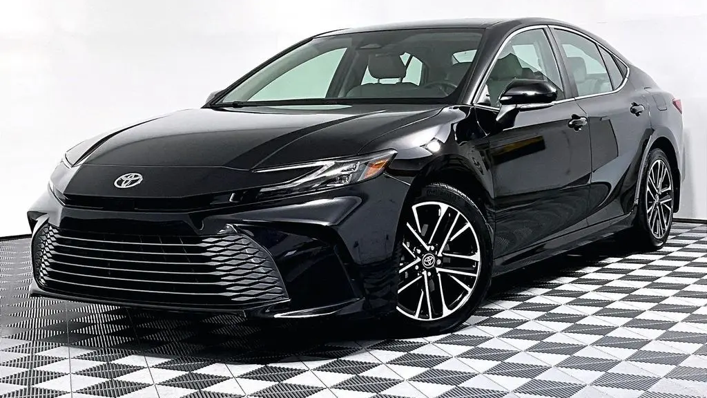 2025 Toyota Camry XLE
