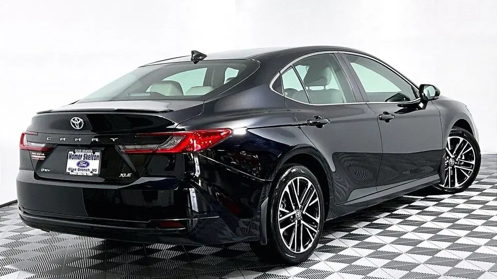 2025 Toyota Camry XLE