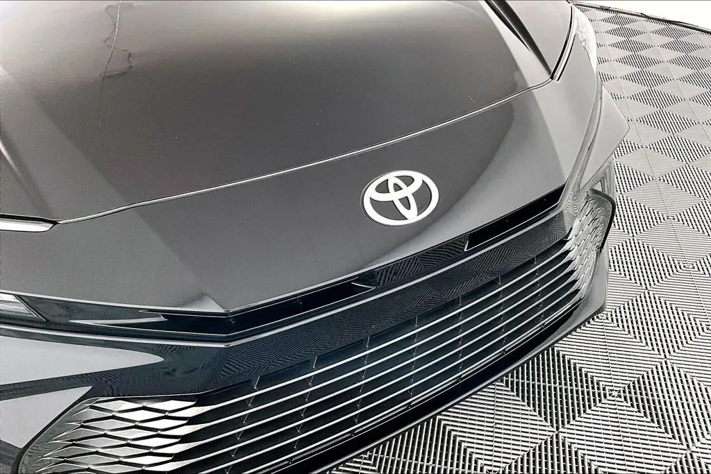 2025 Toyota Camry - $33,841