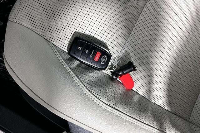 2025 Toyota Camry - $33,141