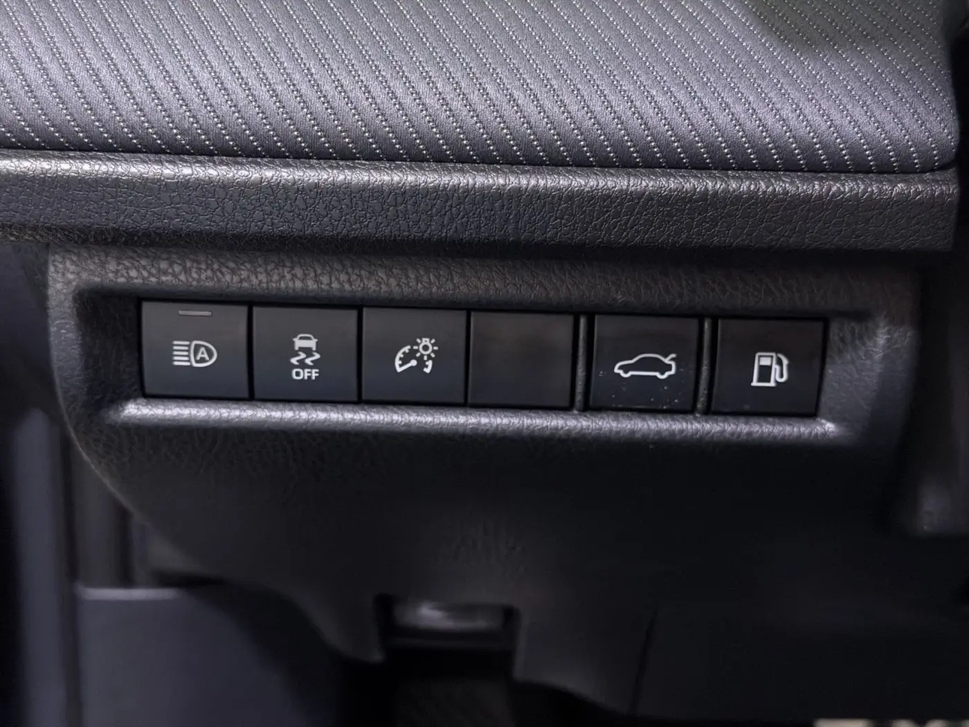 2025 Toyota Camry - $26,250