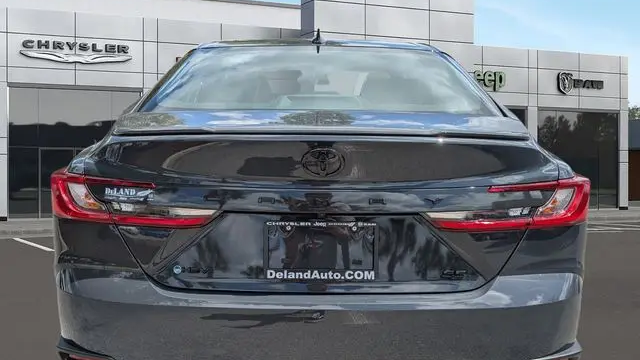 2025 Toyota Camry SE