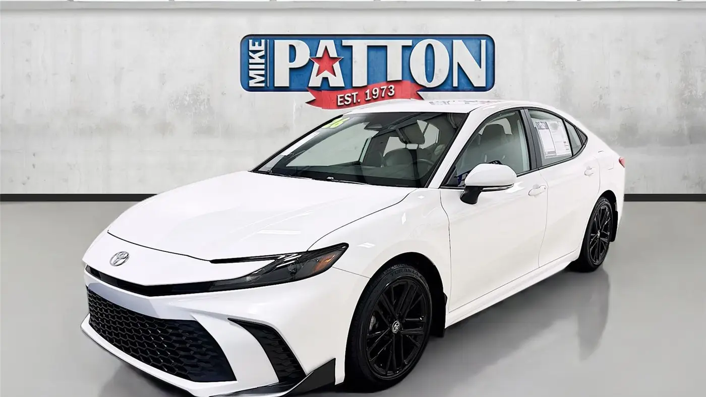 2026 Toyota Camry SE