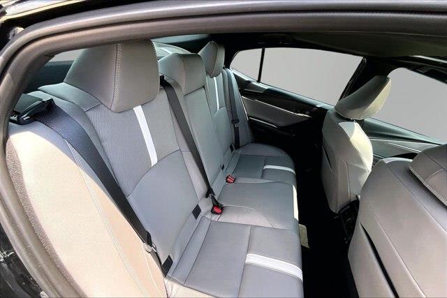 2025 Toyota Camry - $31,999
