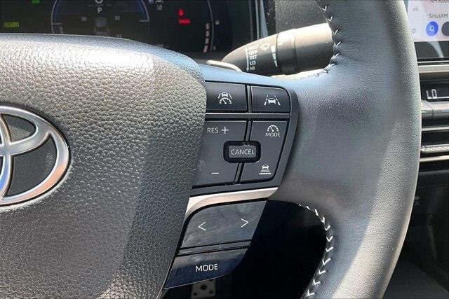 2025 Toyota Camry - $31,999