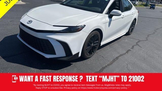 2025 Toyota Camry SE