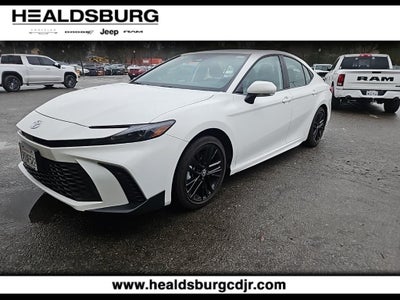 2025 Toyota Camry SE 4DR Sedan