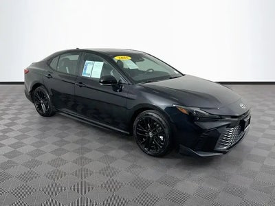 2025 Toyota Camry SE 4DR Sedan