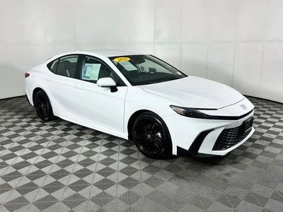 2025 Toyota Camry SE 4DR Sedan