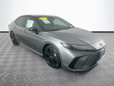 2025 Toyota Camry SE 4DR Sedan
