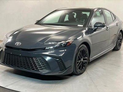 2025 Toyota Camry SE 4DR Sedan