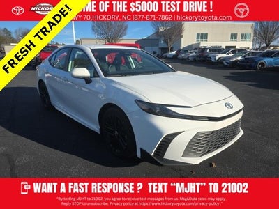 2025 Toyota Camry SE 4DR Sedan
