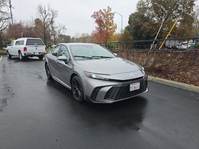 2025 Toyota Camry SE 4DR Sedan