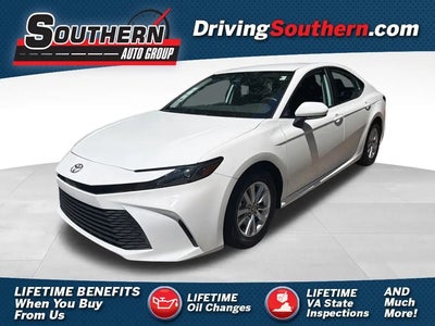 2025 Toyota Camry SE 4DR Sedan