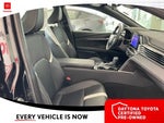 2025 Camry Thumbnail 30
