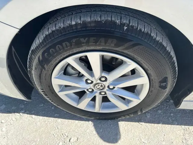 2025 Toyota Camry - $25,200
