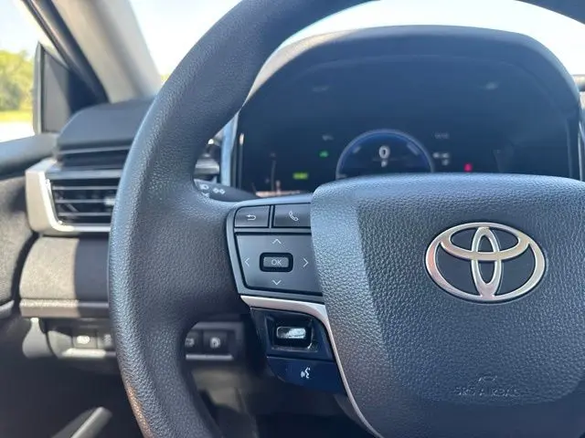 2025 Toyota Camry - $25,200