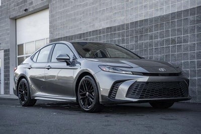 2025 Toyota Camry SE 4DR Sedan