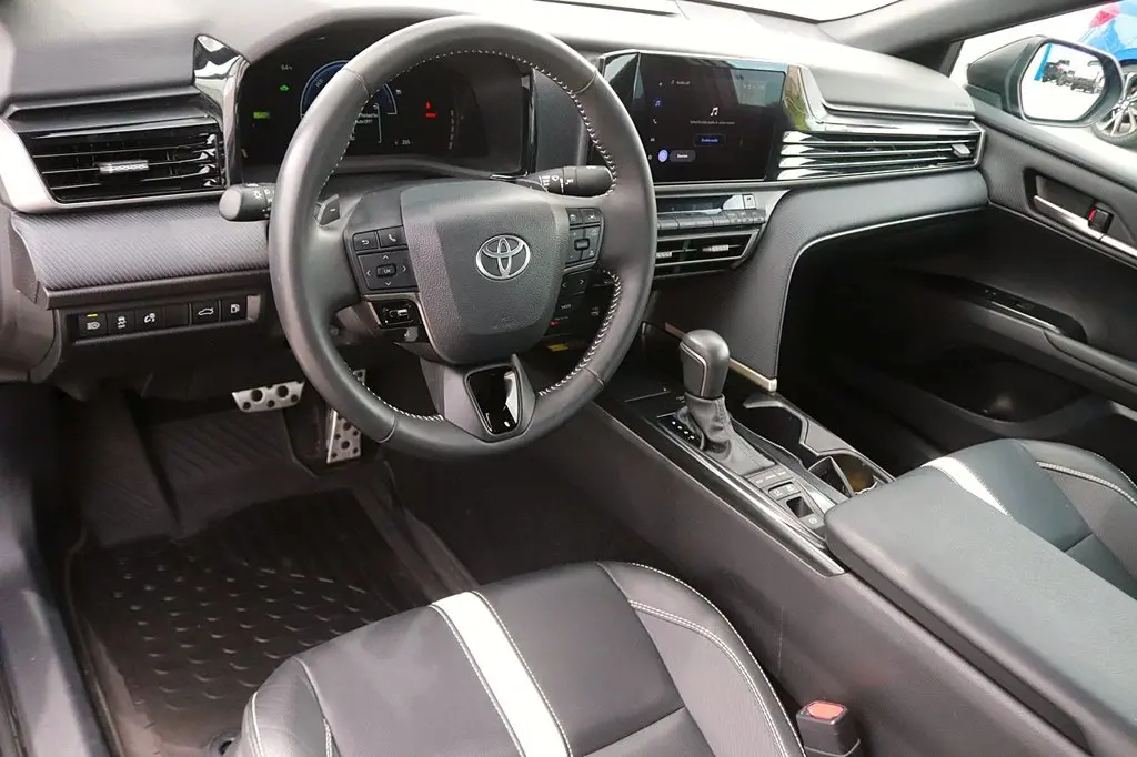 2025 Toyota Camry - $31,863