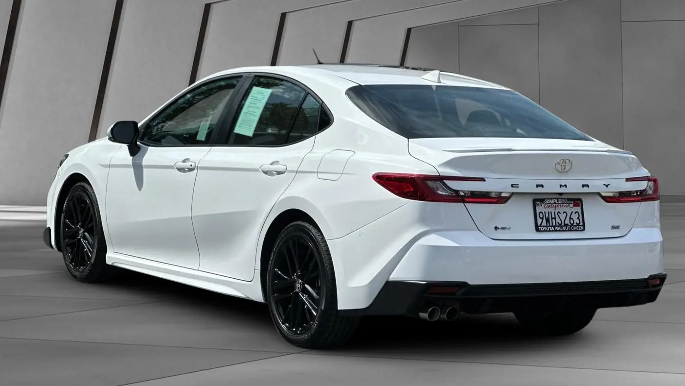 2026 Toyota Camry SE
