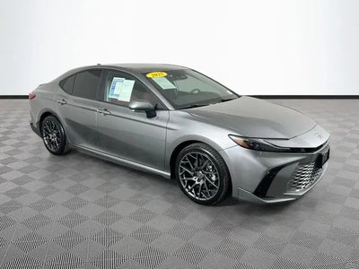 2025 Toyota Camry SE 4DR Sedan