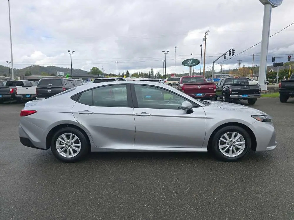 2025 Toyota Camry - $28,750