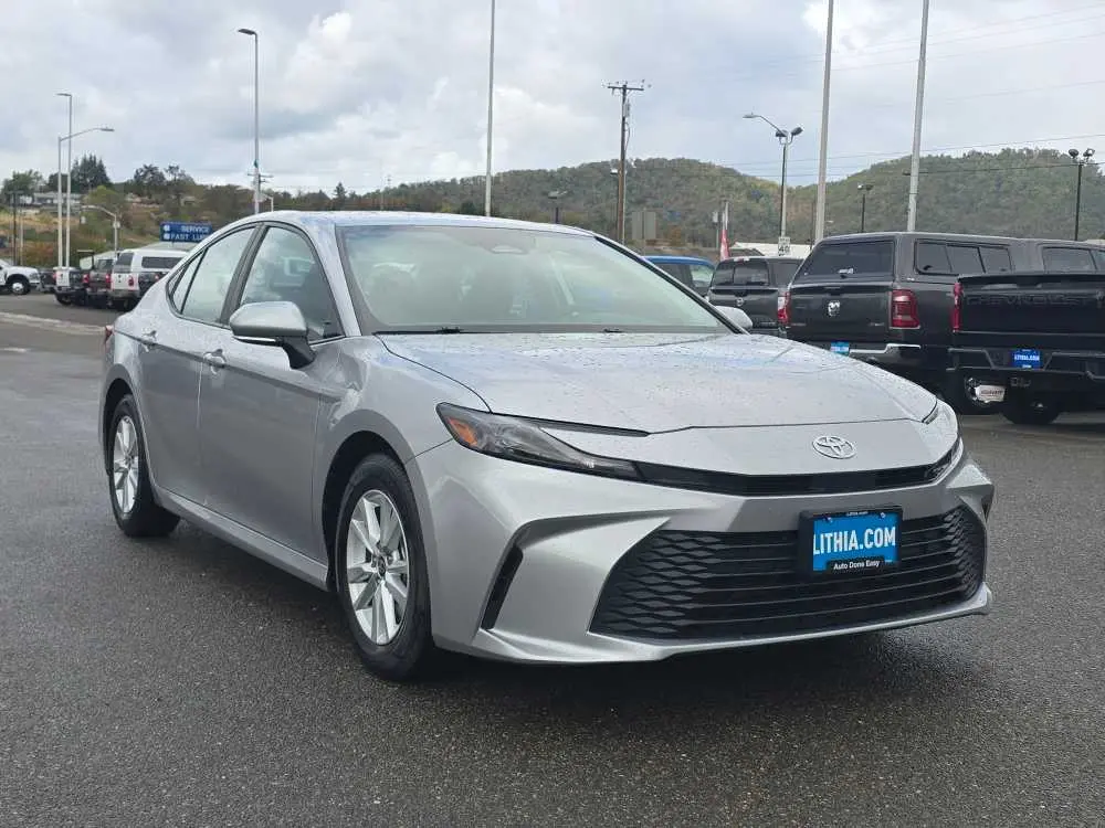 2025 Toyota Camry - $28,750