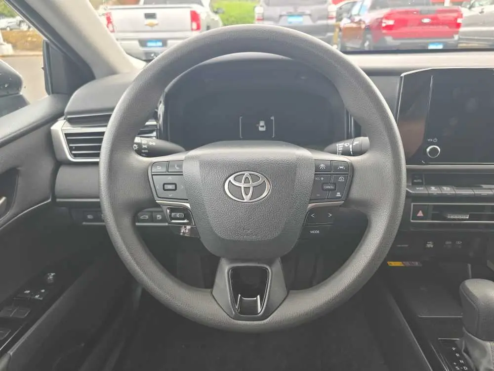 2025 Toyota Camry - $28,750