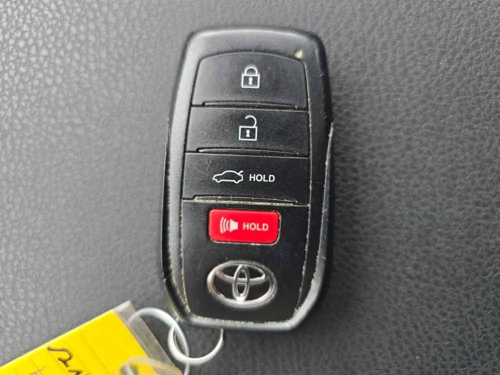2025 Toyota Camry - $28,750
