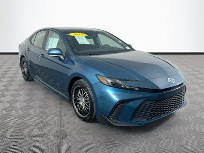 2025 Toyota Camry SE 4DR Sedan