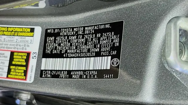 2025 Toyota Camry SE