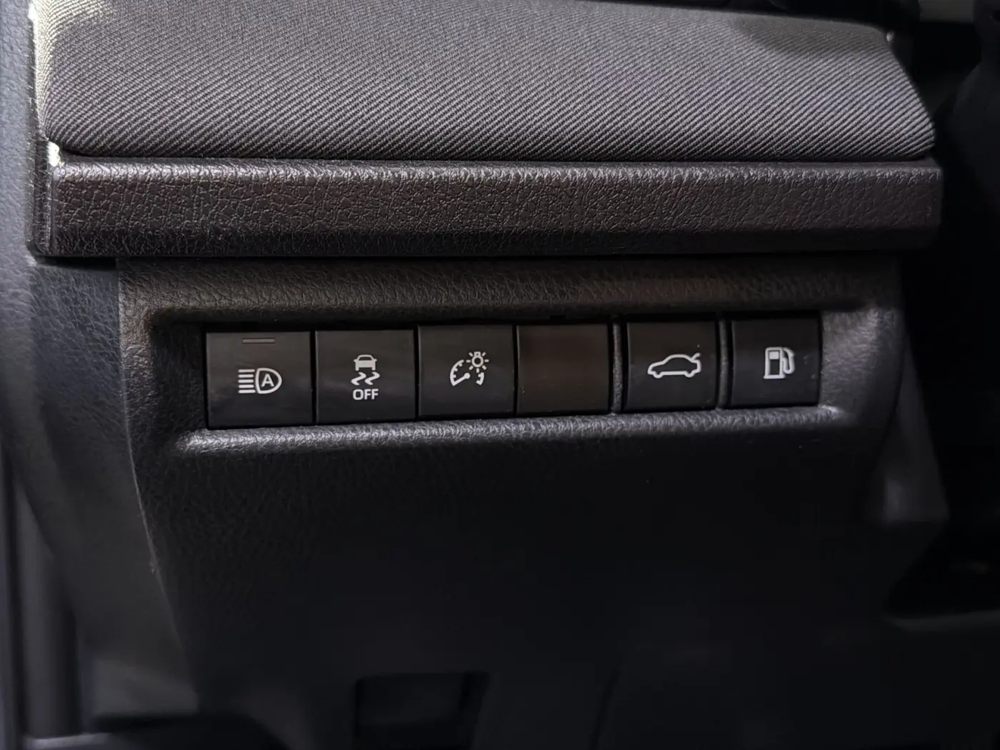 2025 Toyota Camry - $23,000