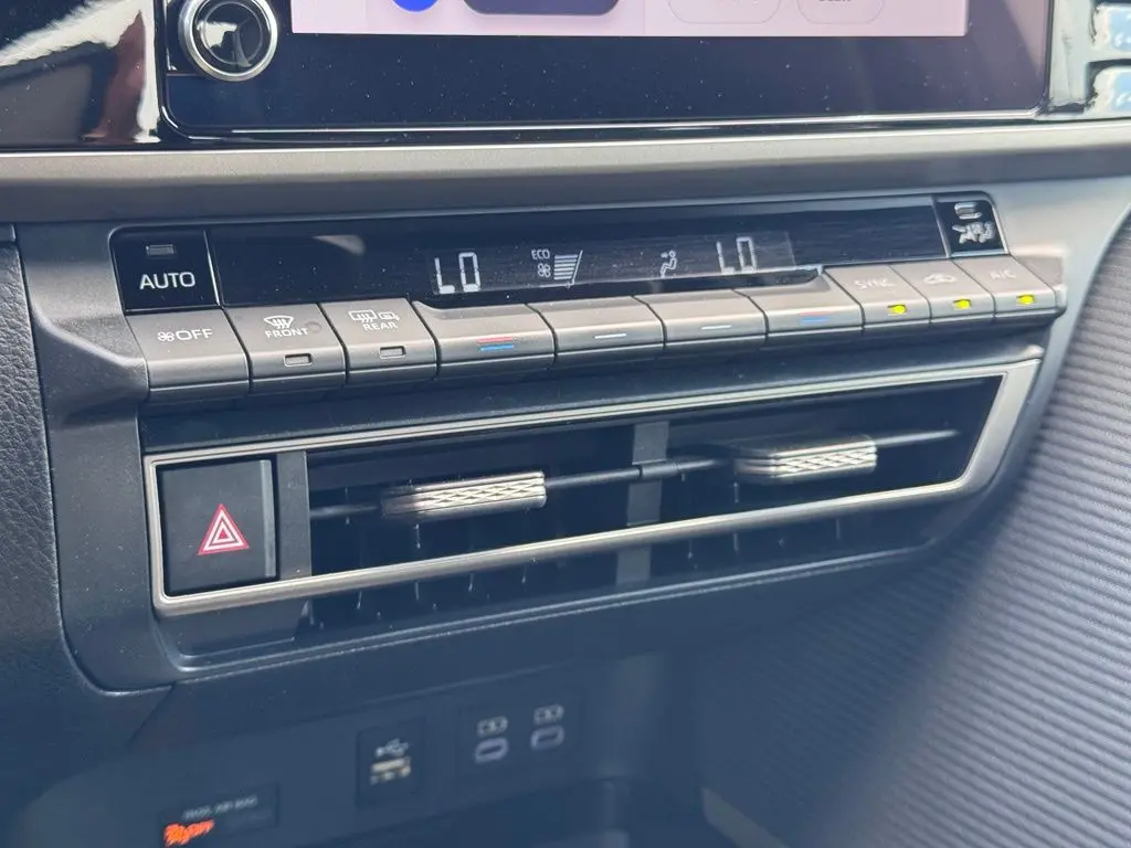 2025 Toyota Camry - $28,528
