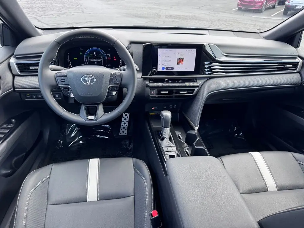 2025 Toyota Camry - $28,528