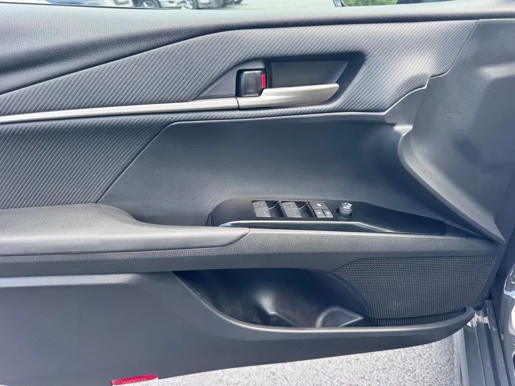2025 Toyota Camry - $28,528