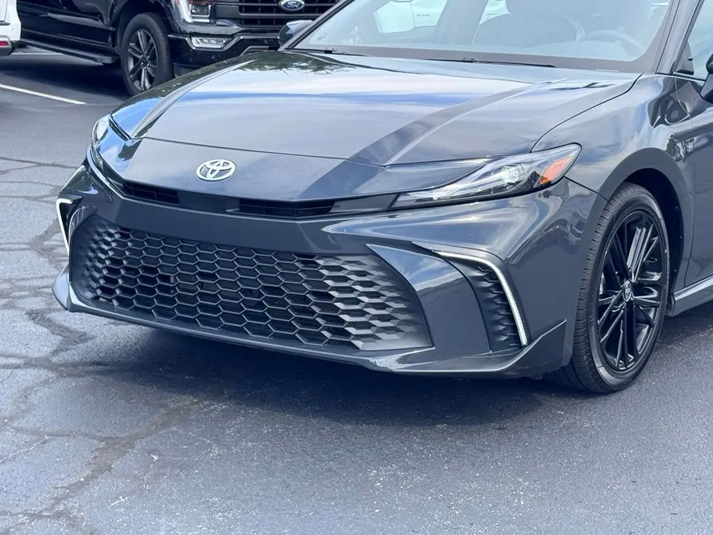 2025 Toyota Camry - $28,528