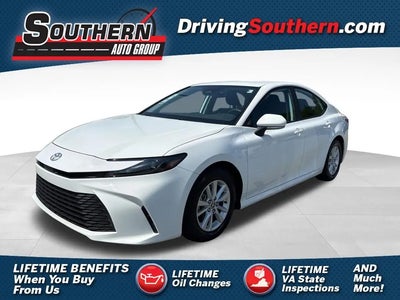 2025 Toyota Camry SE 4DR Sedan