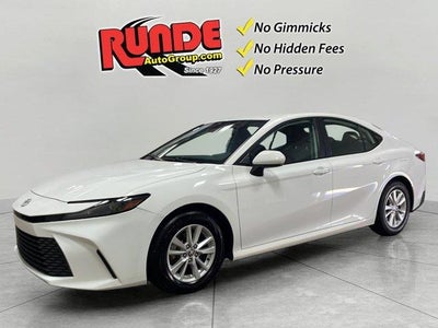 2025 Toyota Camry SE 4DR Sedan