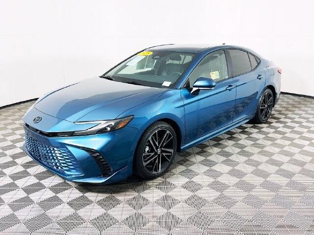 2025 Toyota Camry - $33,800
