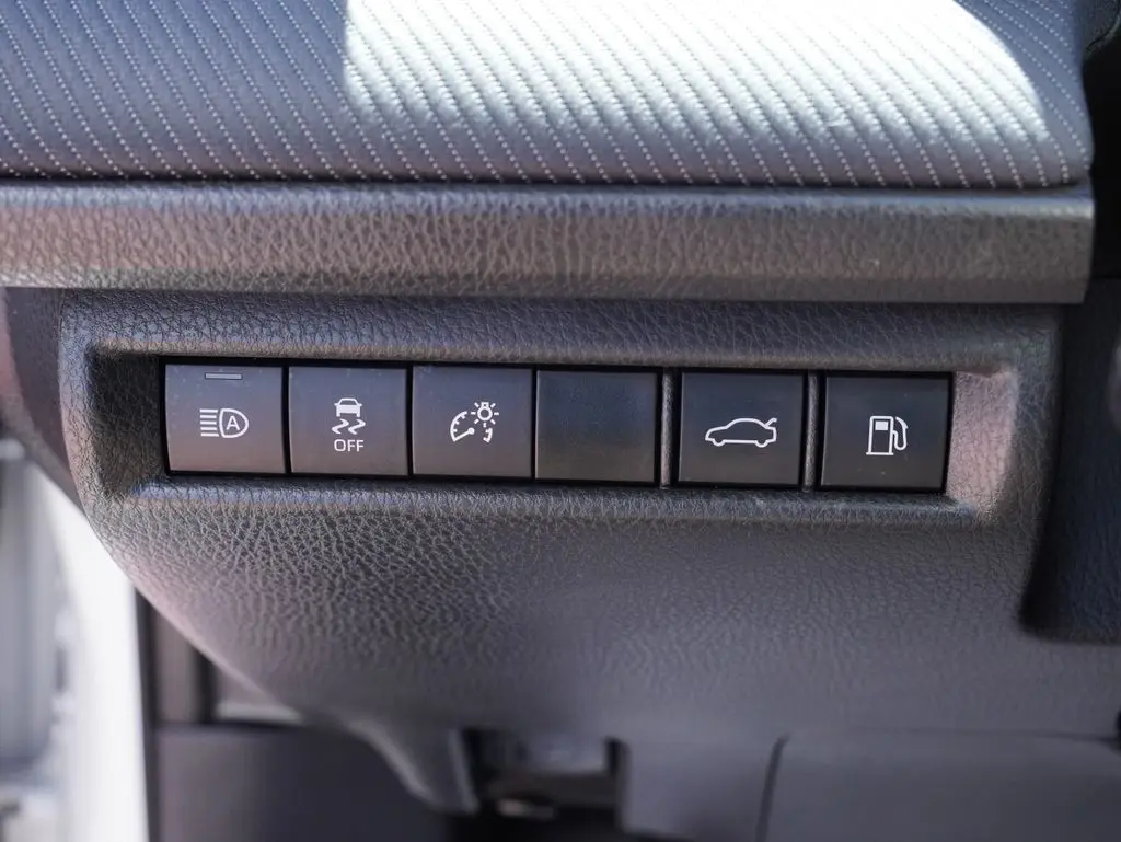 2025 Toyota Camry - $28,688
