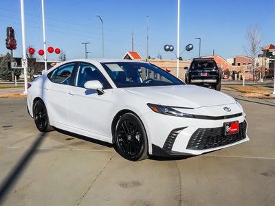 2025 Toyota Camry SE 4DR Sedan