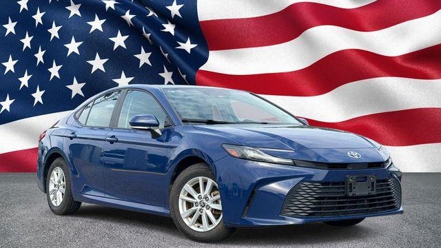 2025 Toyota Camry SE