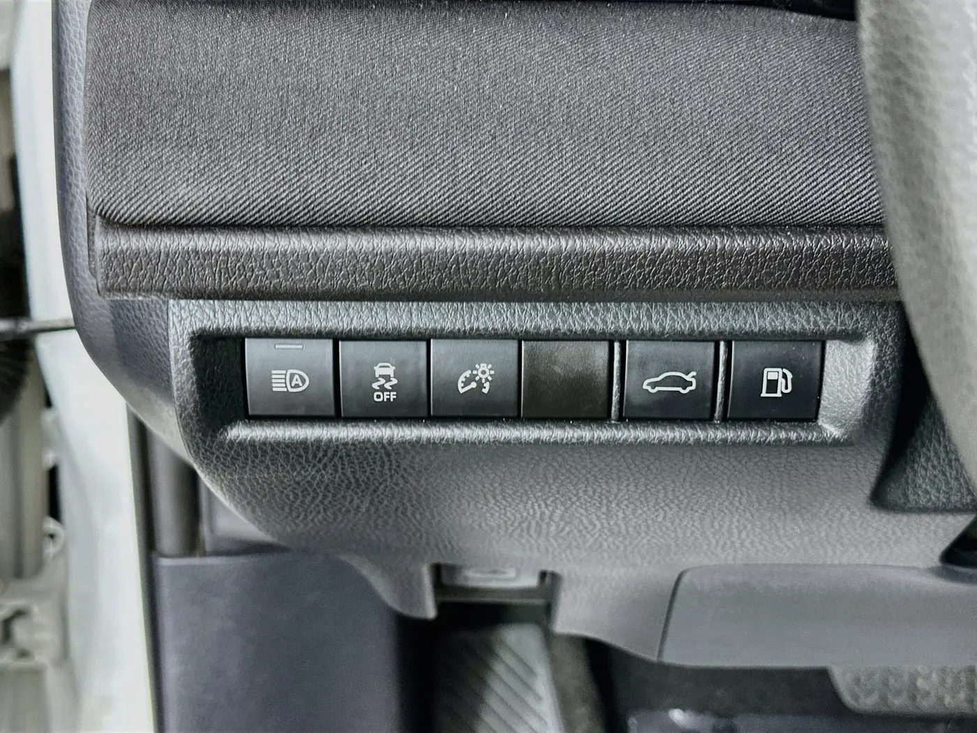 2025 Toyota Camry - $25,585