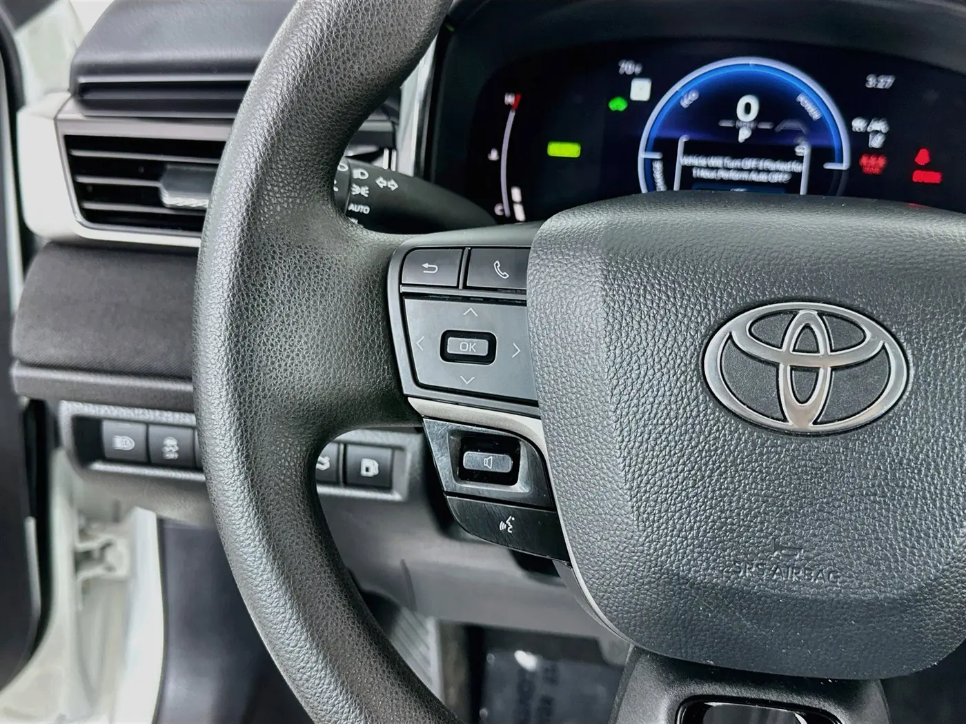 2025 Toyota Camry - $25,585