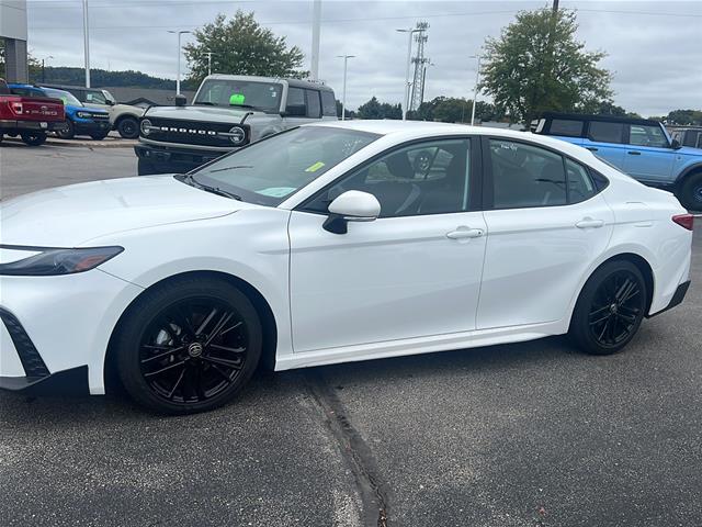 2025 Toyota Camry - $27,900